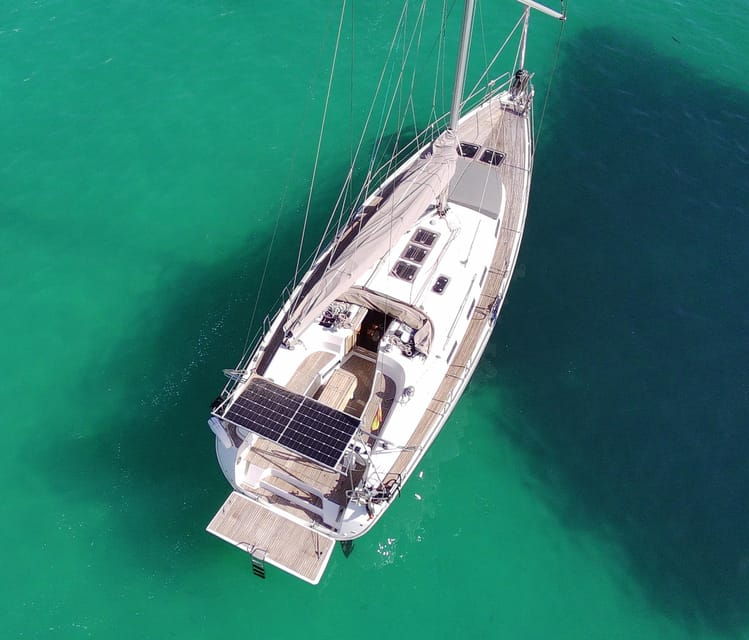 sailing-tour-explore-bahia-de-palma-with-tapas-drinks