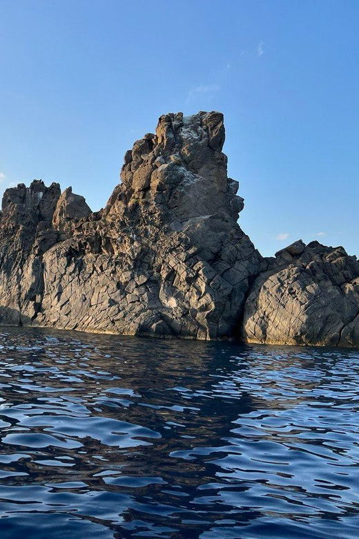 sailing-tour-from-catania-to-aci-trezza