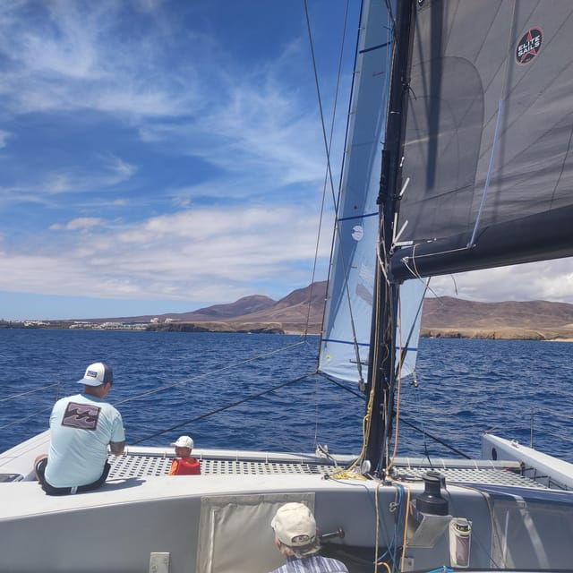sailing-tour-to-papagayo-beach