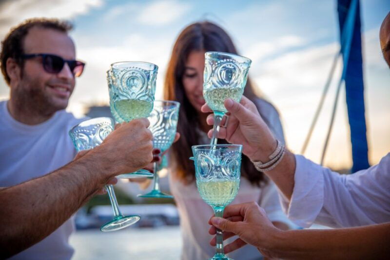 sailing-wine-tasting-with-expert-sommelier-in-barcelona