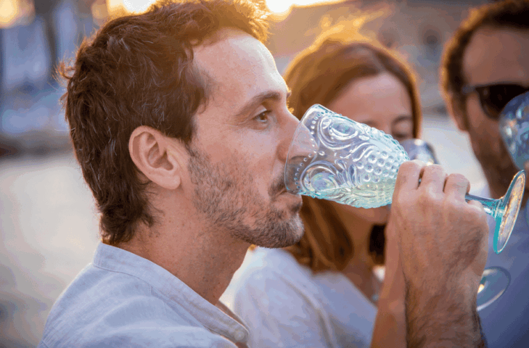 sailing-wine-tasting-with-expert-sommelier-in-barcelona