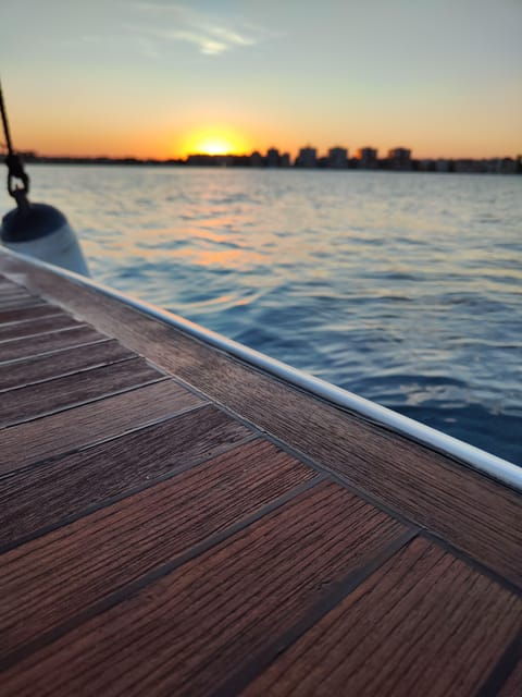 sailing-with-sunset-and-bathing-in-the-sea
