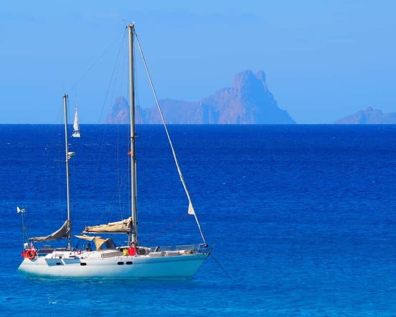Sailing Yacht Day Charter; Ibiza to Formentera (return) - FAQ