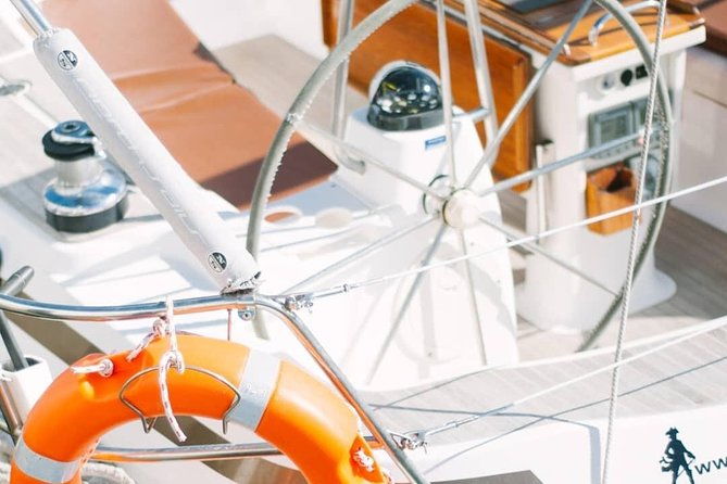 sailing-yacht-excursion-tour-food-drinks-included