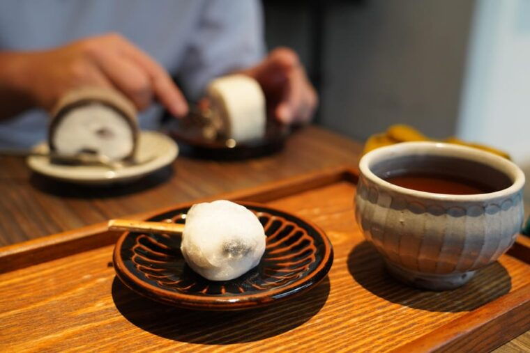 sailor-moon-tour-in-azabujuban-tokyo