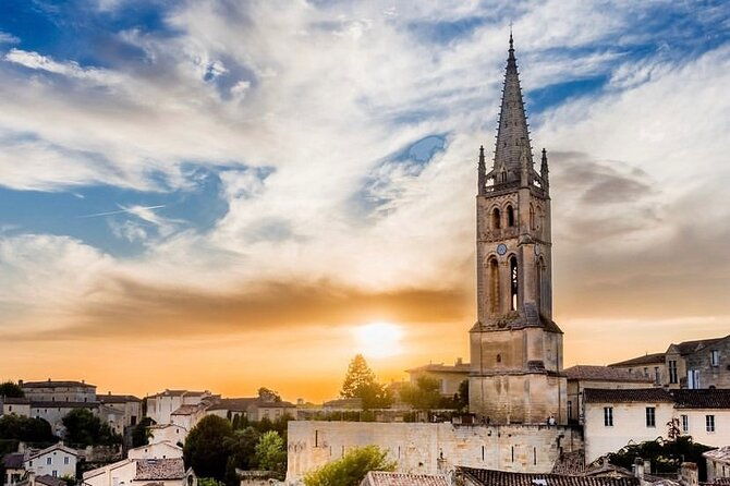 saint-emilion-castle-and-village-wine-tour-2