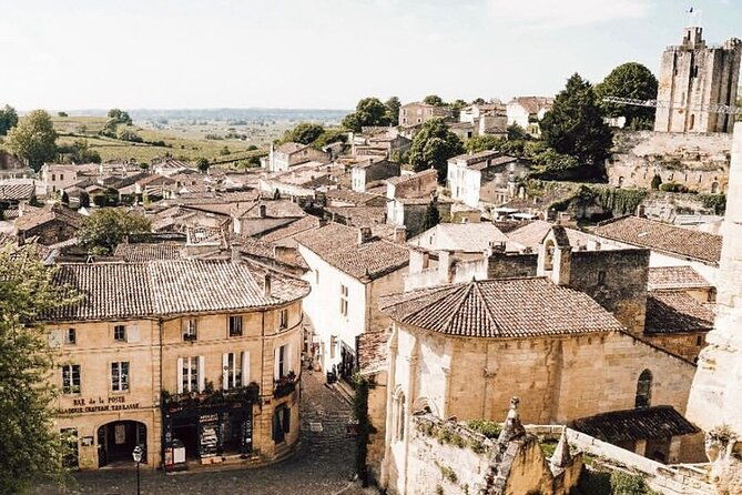 saint-emilion-castle-and-village-wine-tour-2