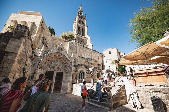 saint-emilion-electric-bike-day-tour-with-wine-tastings-lunch