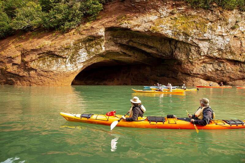 saint-john-guided-kayaking-tour-of-st-martins-sea-caves
