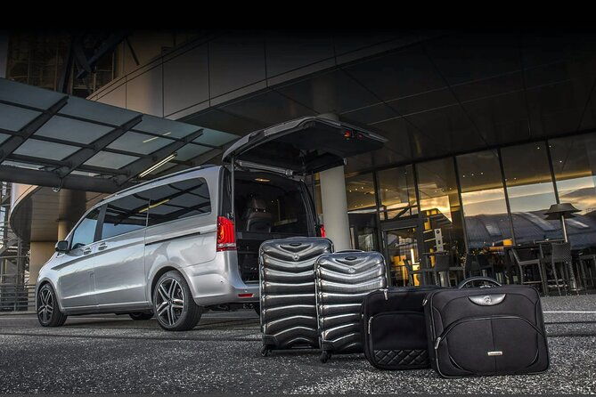 saint-lucia-airport-fast-track-lounge-vip