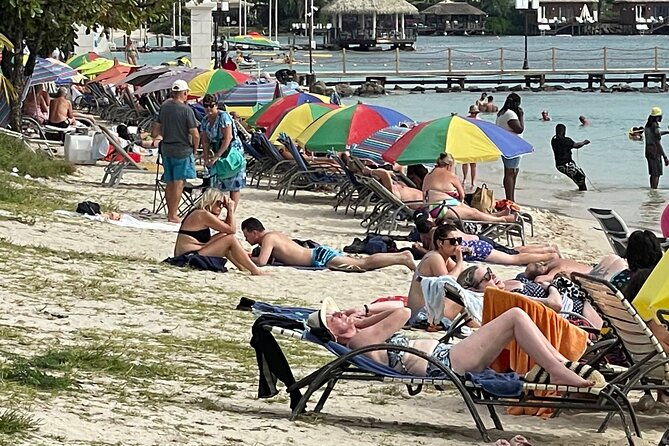 saint-lucia-beach-tour-with-free-entry