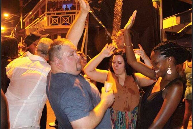 saint-lucia-street-party-with-private-guide-transport
