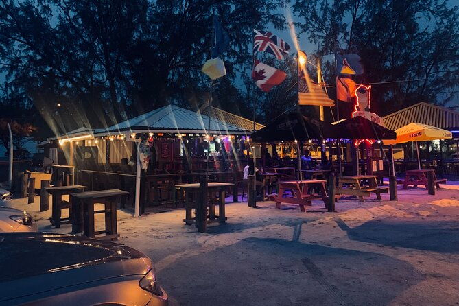 saint-lucia-sundown-bar-hop-with-chic