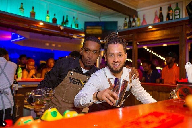 saint-lucia-sundown-bar-hop-with-chic