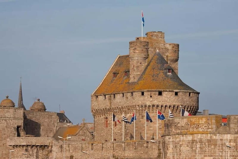 Saint-Malo: Breathtaking landscapes and History Walking Tour - Key Points 