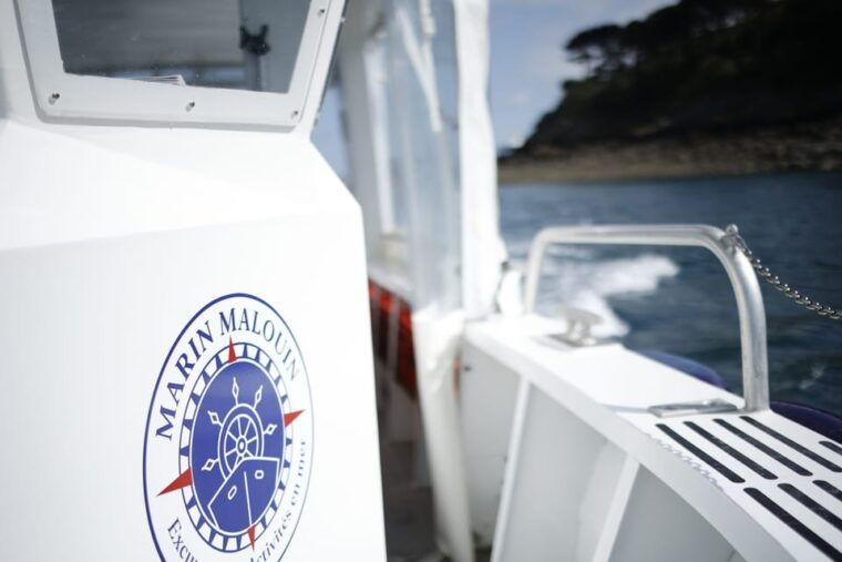 saint-malo-guided-boat-tour-with-local-captain