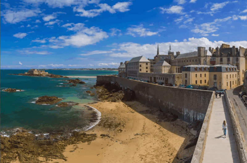 saint-malo-private-guided-tour-of-the-historic-walled-city