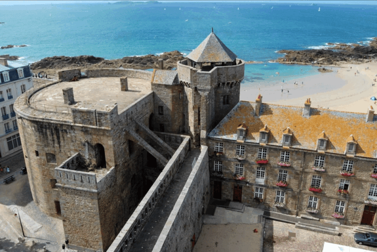saint-malo-private-guided-tour-of-the-historic-walled-city