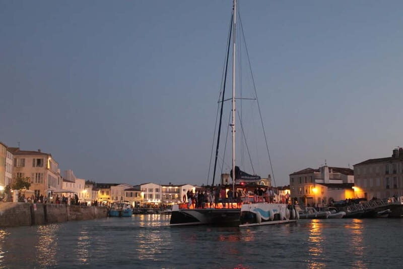 Saint-Martin-de-Ré : Sunset Catamaran Cruise (2h00) - Key Points