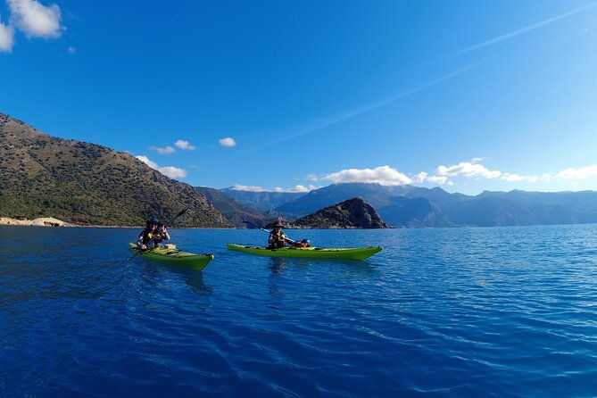 saint-nicholas-island-sea-kayaking-tour