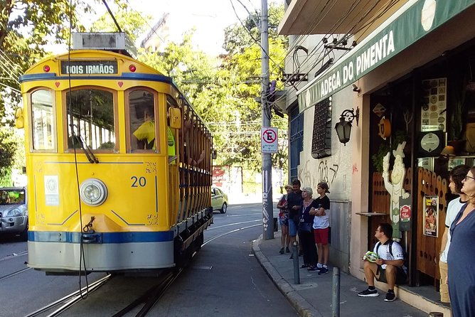 saint-teresa-two-thumbs-up-for-this-amazing-tour