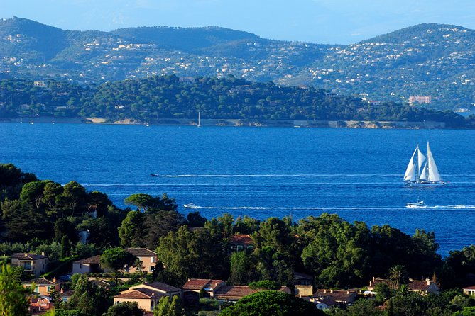saint-tropez-and-port-grimaud-day-from-nice-small-group-tour