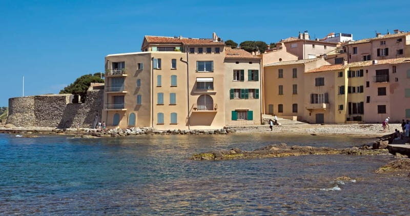Saint-Tropez: Express Walk with a Local in 60 minutes - Key Points