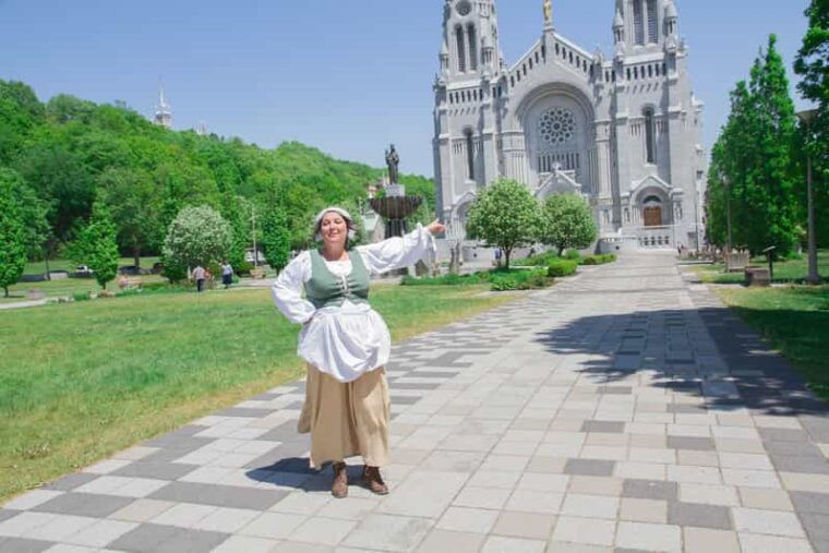 sainte-anne-de-beaupre-animated-tour-of-its-history