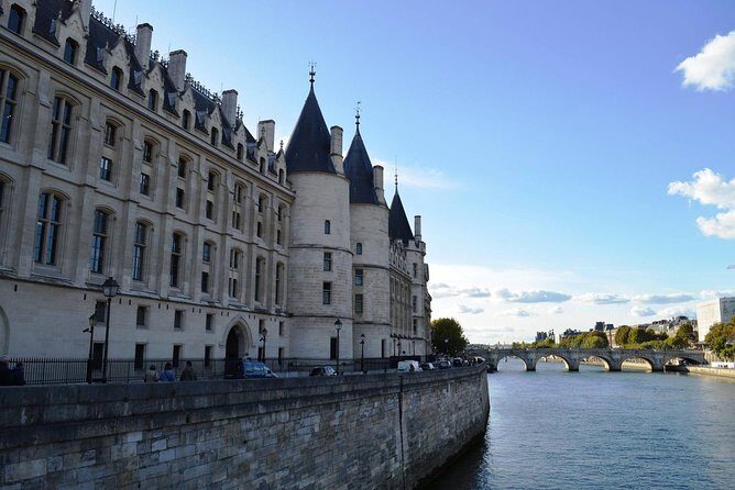 Sainte-Chapelle and Conciergerie 2H Private Tour in Paris - Practical Details and Value