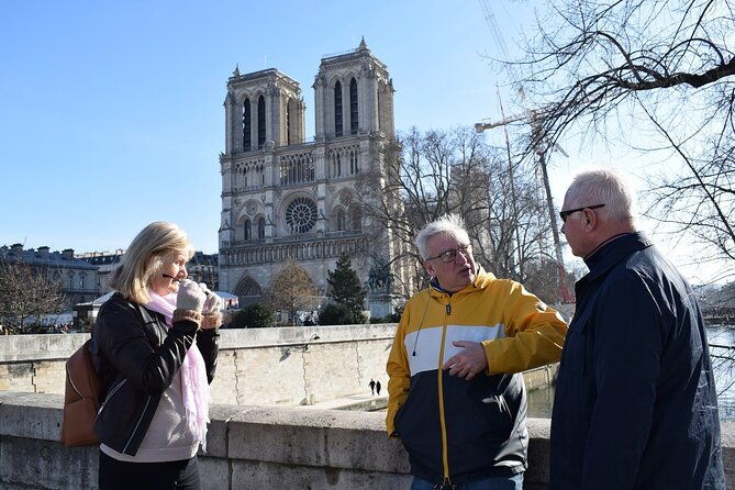 sainte-chapelle-and-conciergerie-guided-tour-with-ticket-in-paris