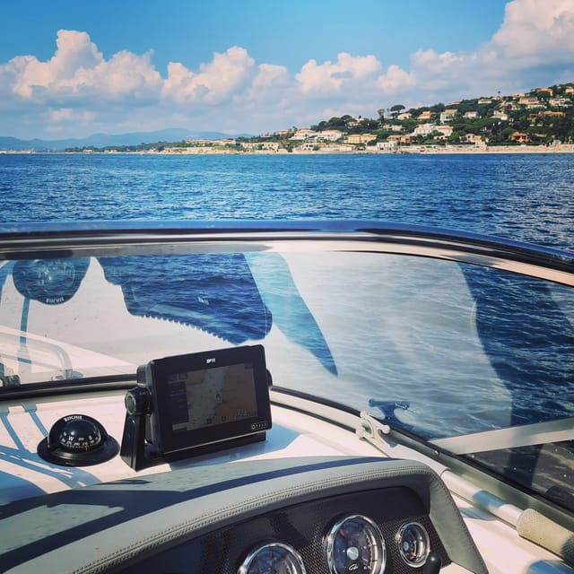 sainte-maxime-gulf-of-saint-tropez-private-boat-tour