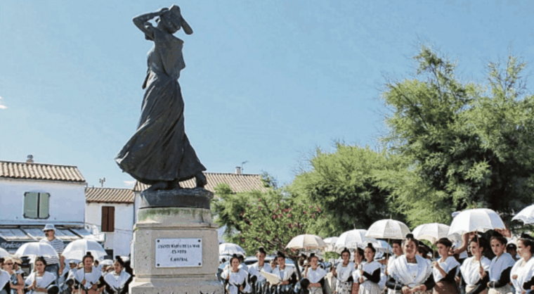 saintes-maries-de-la-mer-at-the-heart-of-camargue-history