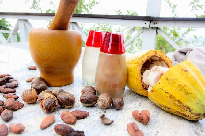 saintlucia-chocolate-making-marigotbay-views-souvenir-shopping