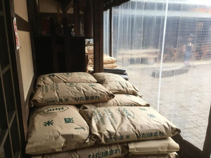 sake-tasting-educational-tour-of-six-takayama-breweries