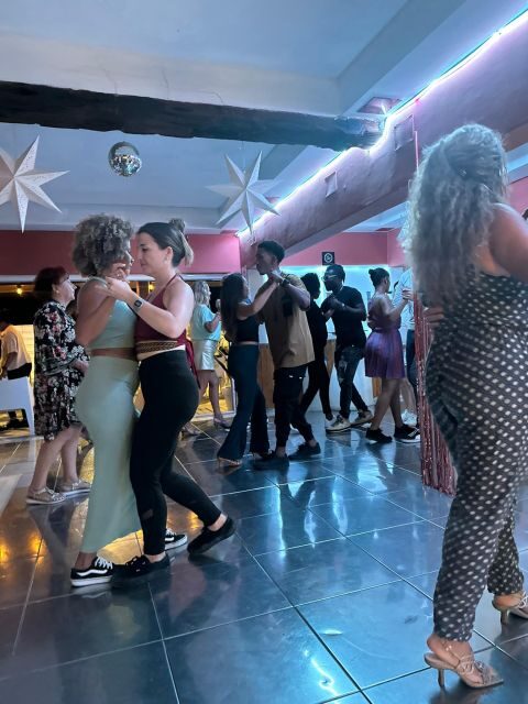 Sal: Kizomba Group Class - Santa Maria, Cape Verde - FAQ  