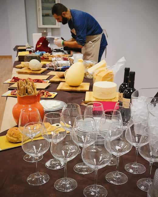 Sala Consilina: a journey of taste with aged cheeses and traditional cuisine - FAQ