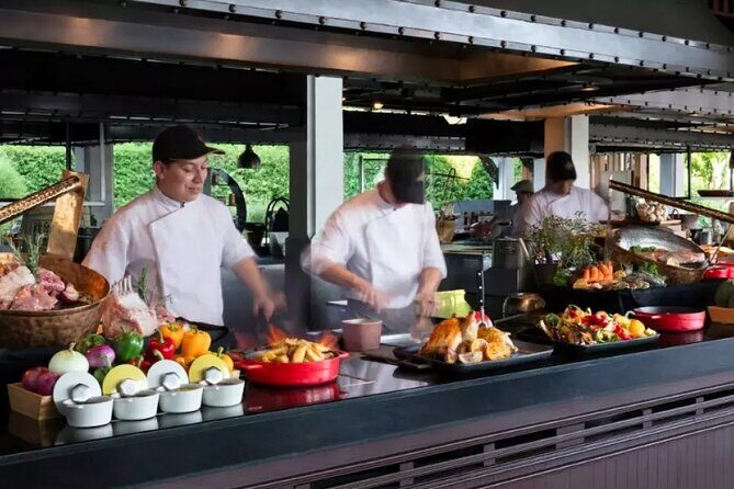 Sala Lakorn Riverside Buffet Dinner with Thai Show - Who Will Love This Experience?