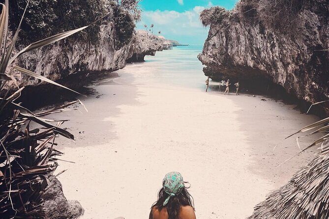 Salaam Aquarium Mtende Beach The Rock Restaurant Kae funk Sunset - What to Expect From the Tour