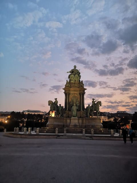salacious-vienna-shared-group-tour