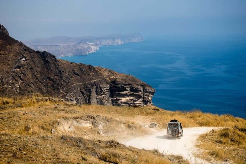 Salalah:Fazayah Beach of the Indian Ocean and Mughsail Beach - Key Points