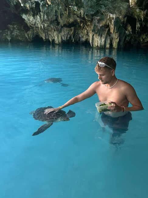 Salam Cave, Blue Lagon, Starfish Beach & The Rock Restaurant - Discovering Zanzibar’s Natural Wonders