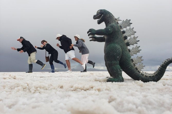 salar-de-uyuni-and-colored-lagoons-tours-3-days