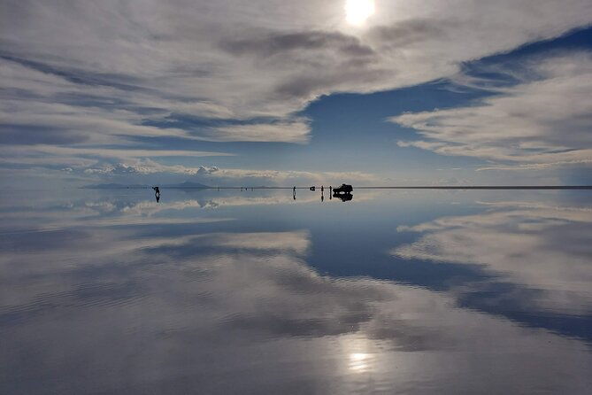 salar-de-uyuni-honeymoon-1-day-hotel-palacio-de-sal-price-per-couple