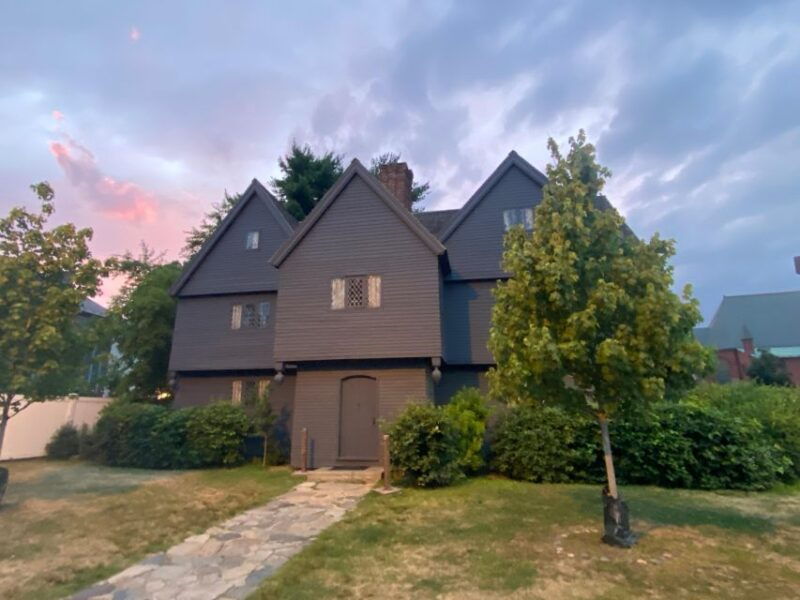 salem-ma-history-and-hauntings-guided-walking-tour