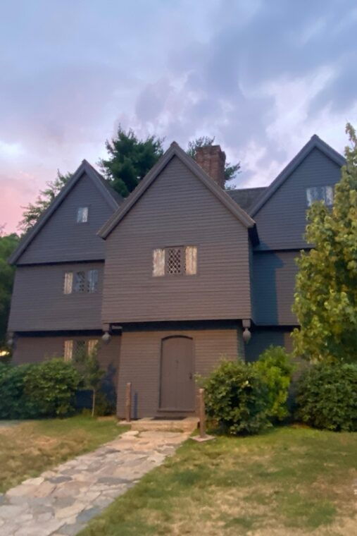 salem-ma-history-and-hauntings-guided-walking-tour