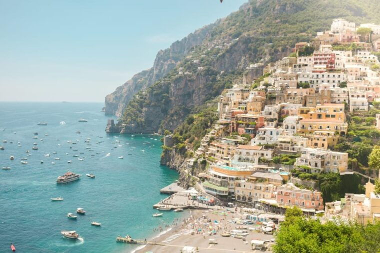salerno-scooter-rental-to-travel-the-amalfi-coast