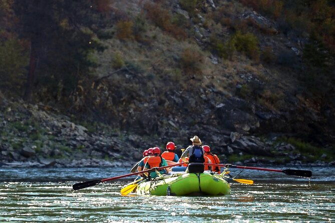salmon-river-whitewater-rafting-in-riggins-idaho