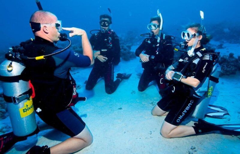 salou-fun-scuba-dive-with-instructor-no-license-needed