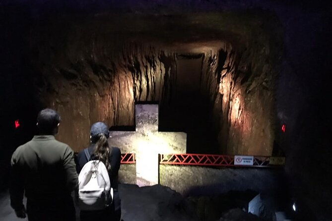 salt-cathedral-and-guatavita-lake-visiting-the-towns-with-breackfast-and-lunch