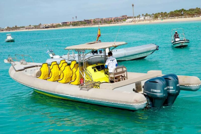 Salt Island: 4 hr sea excursion to Buracona or Pedra de Lume - Key Points